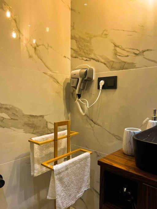 Charming & Airy Flat - Perfect For Relaxation Appartamento *